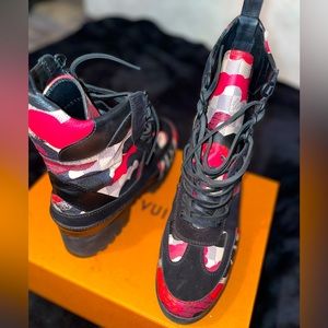 LOUIS VUITTON OVERCLOUD PLATFORM DESERT BOOTS